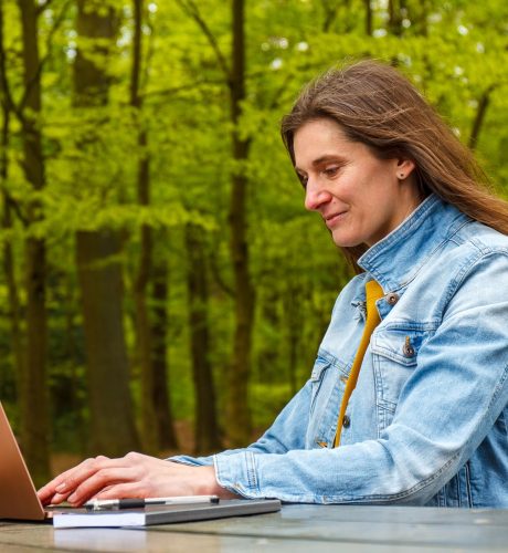 Anke Hermeling, freie Journalist-in und Texter-in